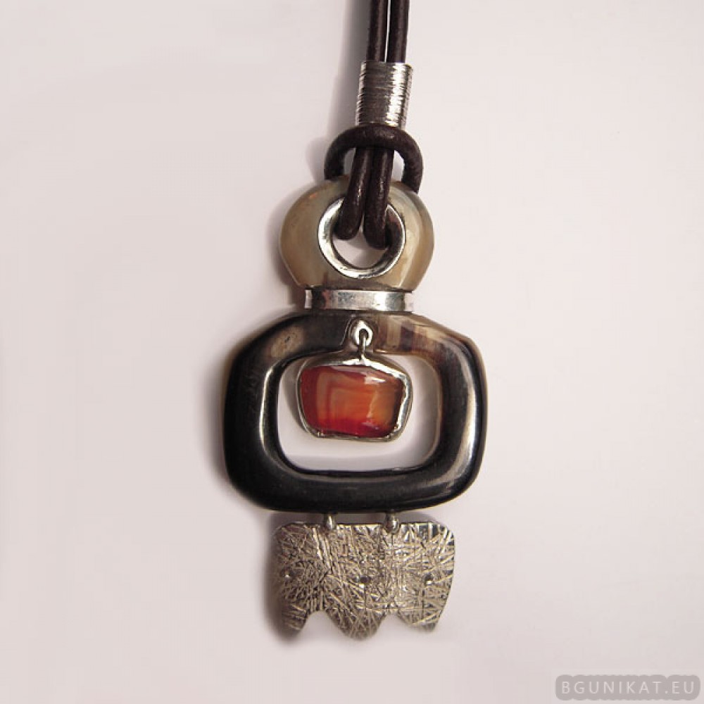 Sterling silver necklace with carnelian 760